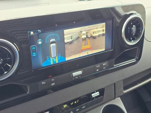 New 2025 Mercedes-Benz Sprinter 2500 image 22