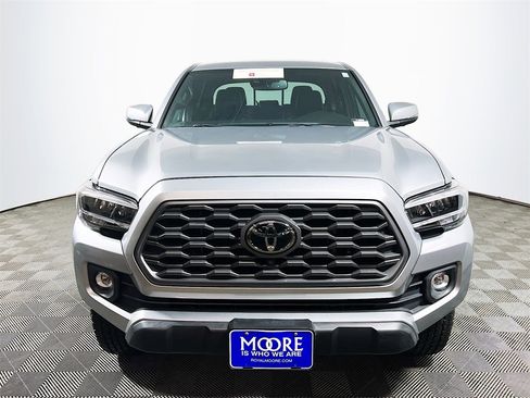 Certified 2022 Toyota Tacoma TRD Off-Road image 3