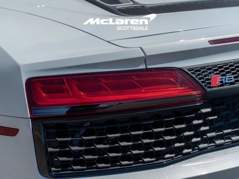 Used 2021 Audi R8 V10 w/ Premium Package RWD image 23