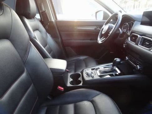 Used 2024 MAZDA CX-5 Carbon Edition image 9