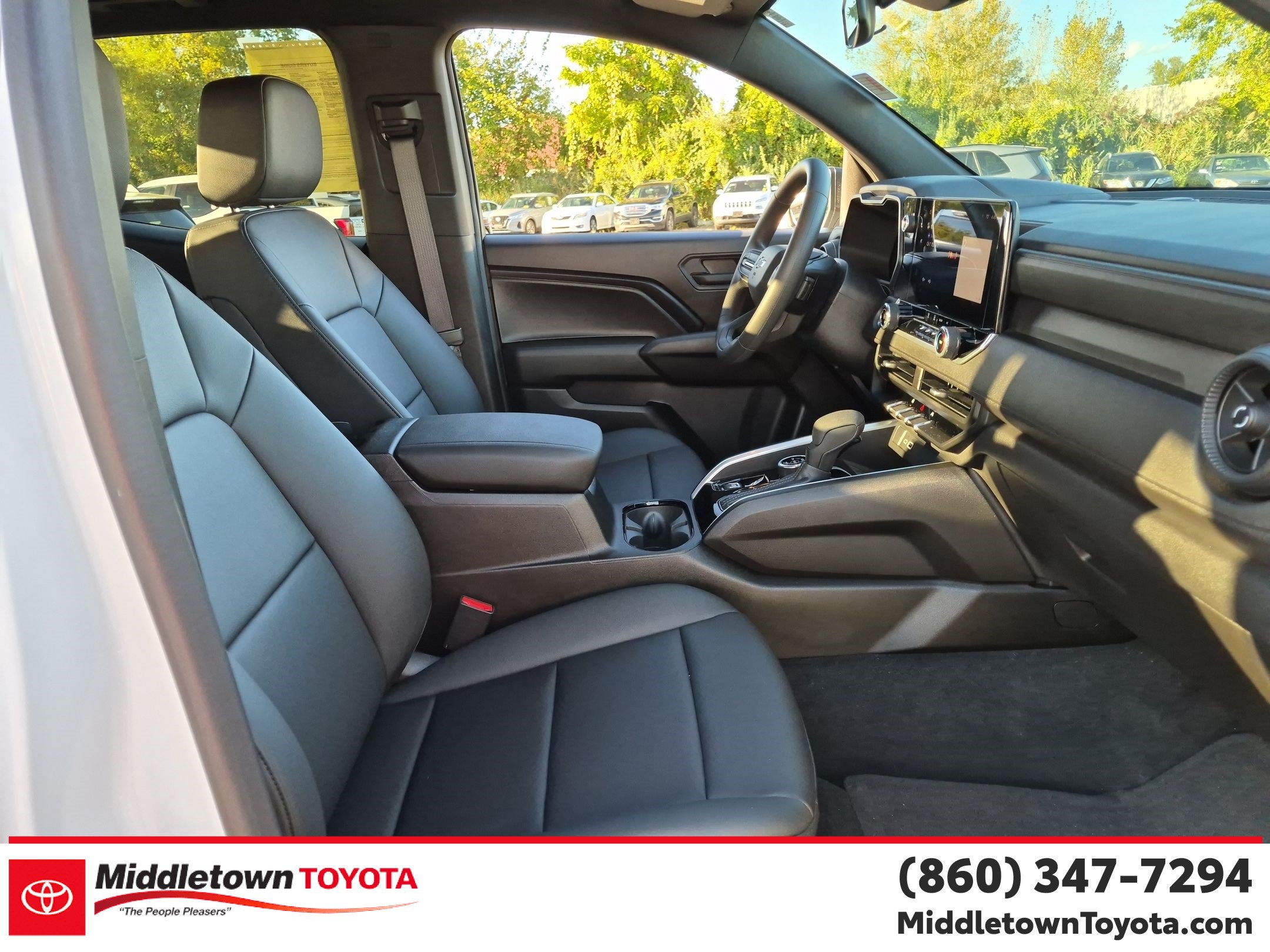 Used 2024 Chevrolet Colorado Trail Boss w/ Advanced Trailering Package AWD/4WD image 35