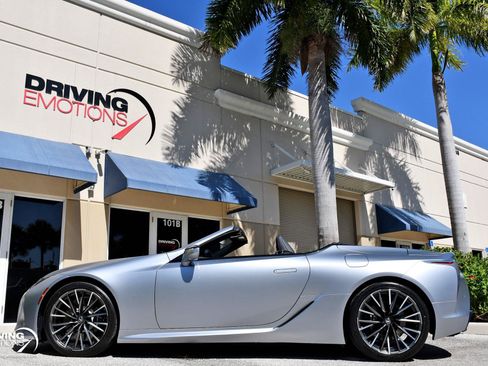Used 2026 Lexus LC 500 Convertible w/ Touring Package RWD image 40