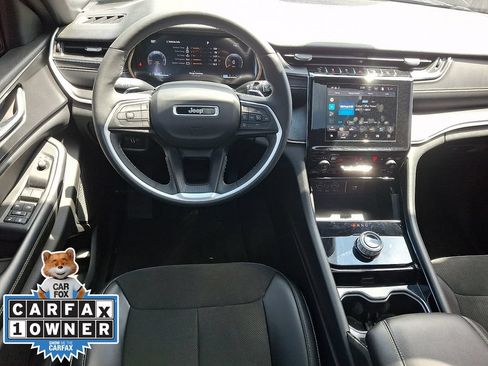 Used 2023 Jeep Grand Cherokee L Laredo AWD/4WD image 13