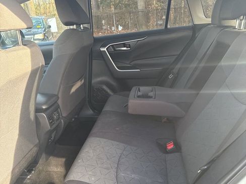 Used 2023 Toyota RAV4 XLE FWD image 11