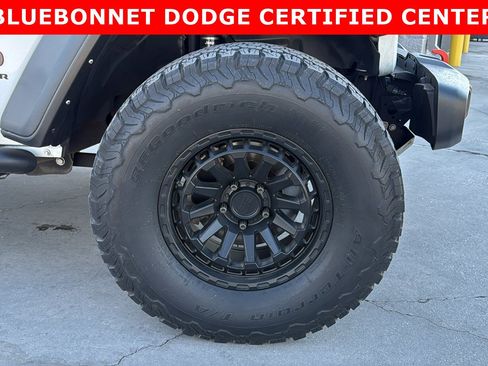 Used 2021 Jeep Gladiator Mojave w/ Trailer Tow Package image 30