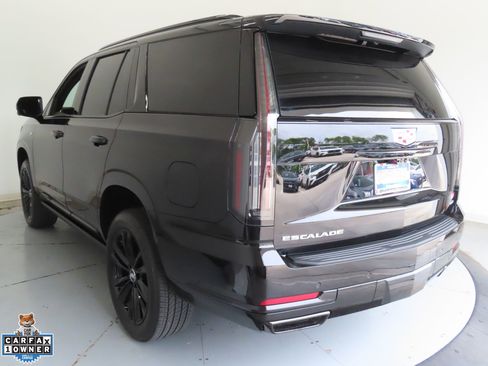 Used 2026 Cadillac Escalade Sport AWD/4WD image 6