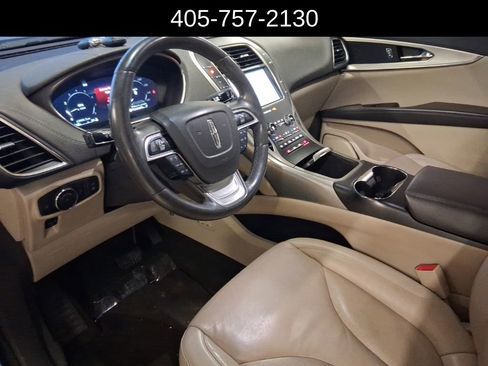 Used 2020 Lincoln Nautilus FWD w/ Equipment Group 101A image 5