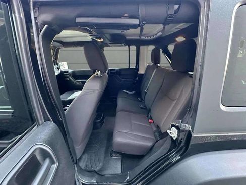 Used 2015 Jeep Wrangler Unlimited Sport w/ Quick Order Package 24S image 33