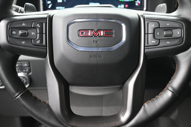 Used 2024 GMC Sierra 1500 AT4 w/ Technology Package AWD/4WD image 18