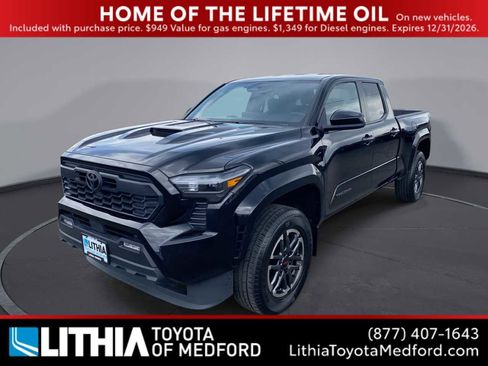 Certified 2024 Toyota Tacoma TRD Sport AWD/4WD image 1