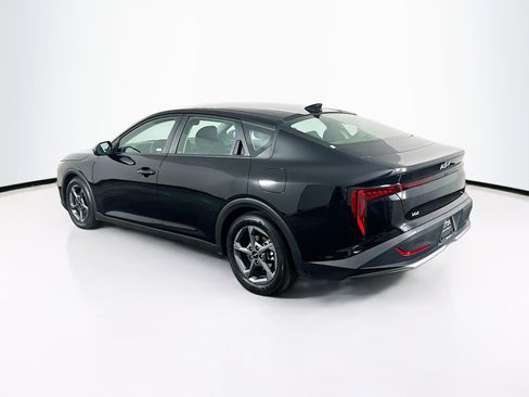 Used 2025 Kia K4 LXS image 5