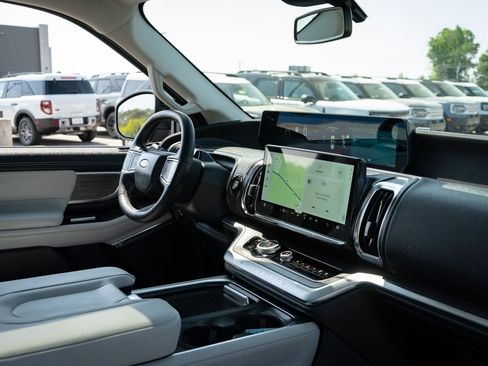 New 2026 Ford Expedition Platinum AWD/4WD image 41