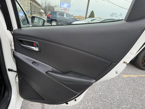 Used 2017 Toyota Yaris iA image 15