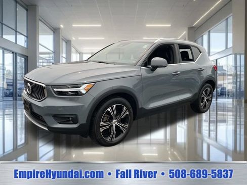 Used 2020 Volvo XC40 T5 Inscription w/ Protection Package AWD/4WD image 1