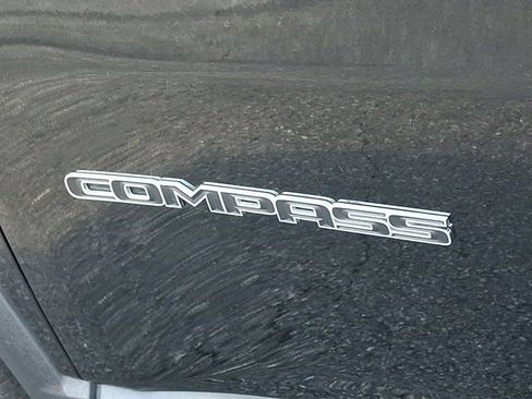 Certified 2024 Jeep Compass Latitude AWD/4WD image 34