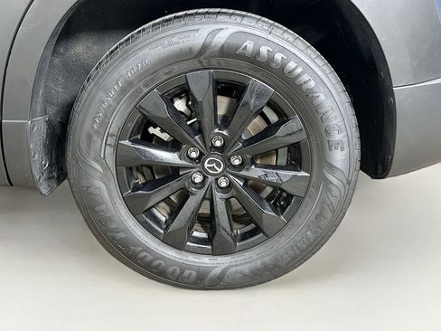 Used 2025 MAZDA CX-50 AWD 2.5 S w/ Premium Package image 11