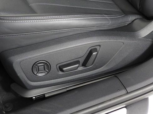 Used 2025 Audi A6 Premium Plus image 23