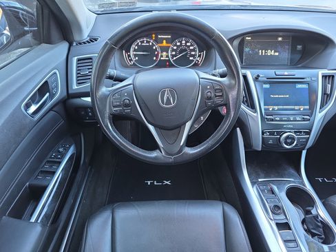 Used 2018 Acura TLX V6 SH-AWD image 3