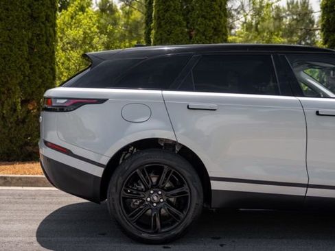 Used 2022 Land Rover Range Rover Velar S AWD/4WD image 12