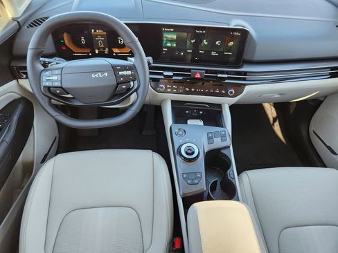 Certified 2026 Kia Sportage EX image 25