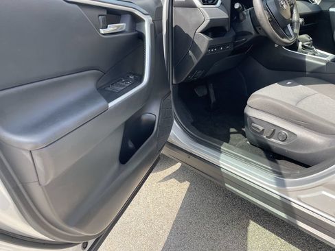 Used 2024 Toyota RAV4 XLE w/ Convenience Package AWD/4WD image 14