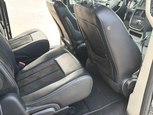 Used 2019 Dodge Grand Caravan SXT w/ Driver Convenience Group FWD image 72