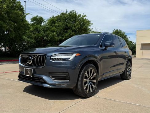 Used 2021 Volvo XC90 T5 Momentum w/ Protection Package Premier FWD image 2