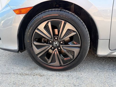 Used 2018 Honda Civic EX image 37