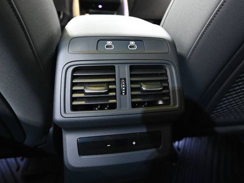 Used 2025 Audi Q5 Premium Plus w/ Premium Plus AWD/4WD image 32