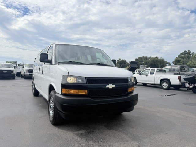 Used 2023 Chevrolet Express 3500 LS RWD image 4