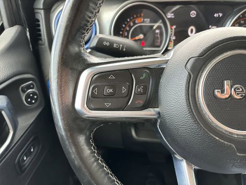 Used 2021 Jeep Wrangler Unlimited Sahara w/ Uconnect 4C Nav & Sound Group image 9