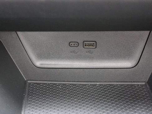 Used 2025 Chevrolet Equinox ACTIV w/ Safety and Technology Package image 46