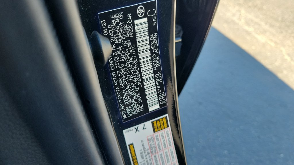 Used 2023 Toyota Corolla LE FWD image 25