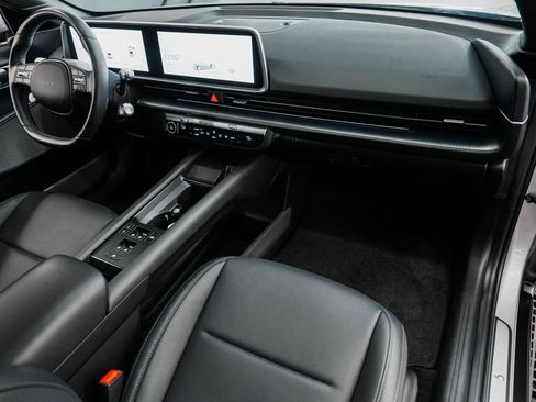 Used 2024 Hyundai Ioniq 6 Limited image 39