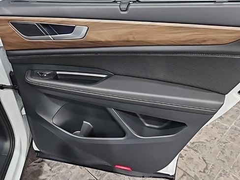 New 2026 Volkswagen Atlas SE image 15