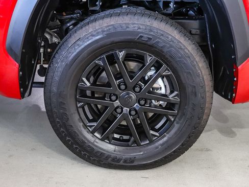 Used 2025 Toyota Tundra SR5 w/ SR5 Premium Package AWD/4WD image 10