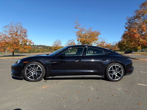 Certified 2025 Porsche Taycan image 2