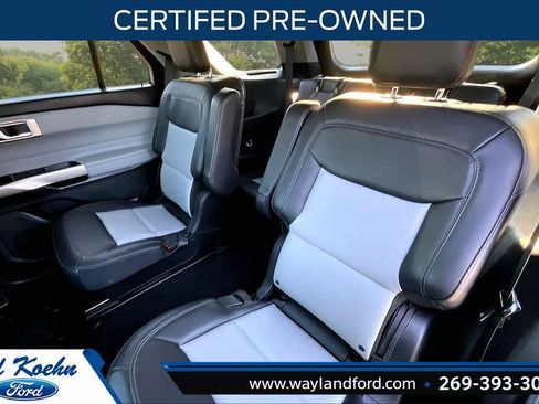 Certified 2023 Ford Explorer XLT w/ Equipment Group 202A AWD/4WD image 25