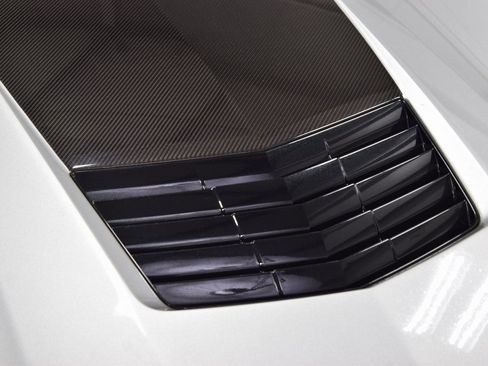 Used 2016 Chevrolet Corvette Stingray Coupe w/ 2LT Preferred Equipment Group image 16