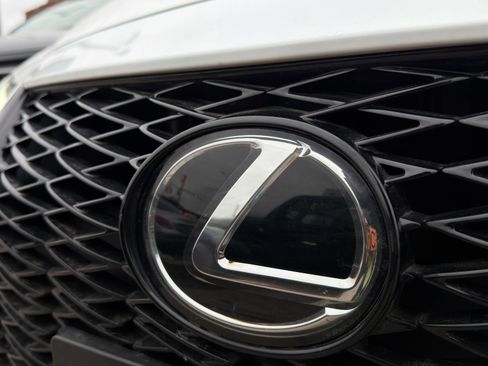 Used 2023 Lexus IS 350 F Sport w/ Memory Package image 11