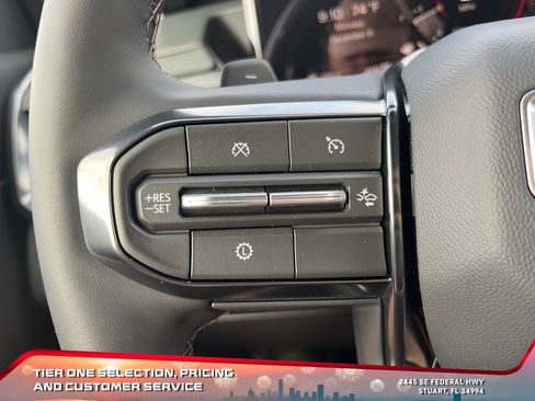New 2026 GMC Acadia AT4 w/ Luxury Package image 18