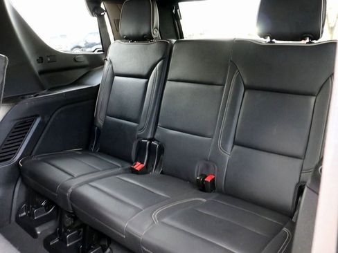 Used 2024 GMC Yukon SLT image 28