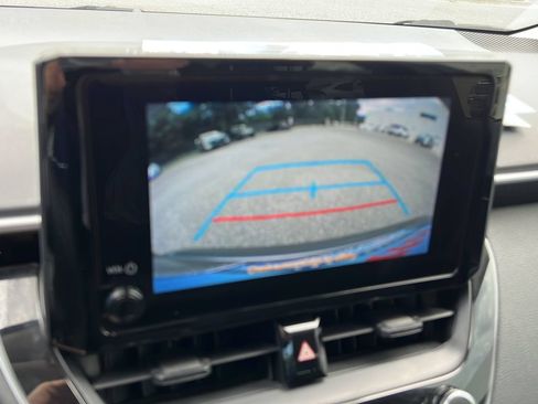 Used 2024 Toyota Corolla LE FWD image 16