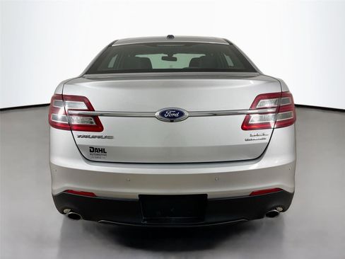 Used 2015 Ford Taurus SEL image 6