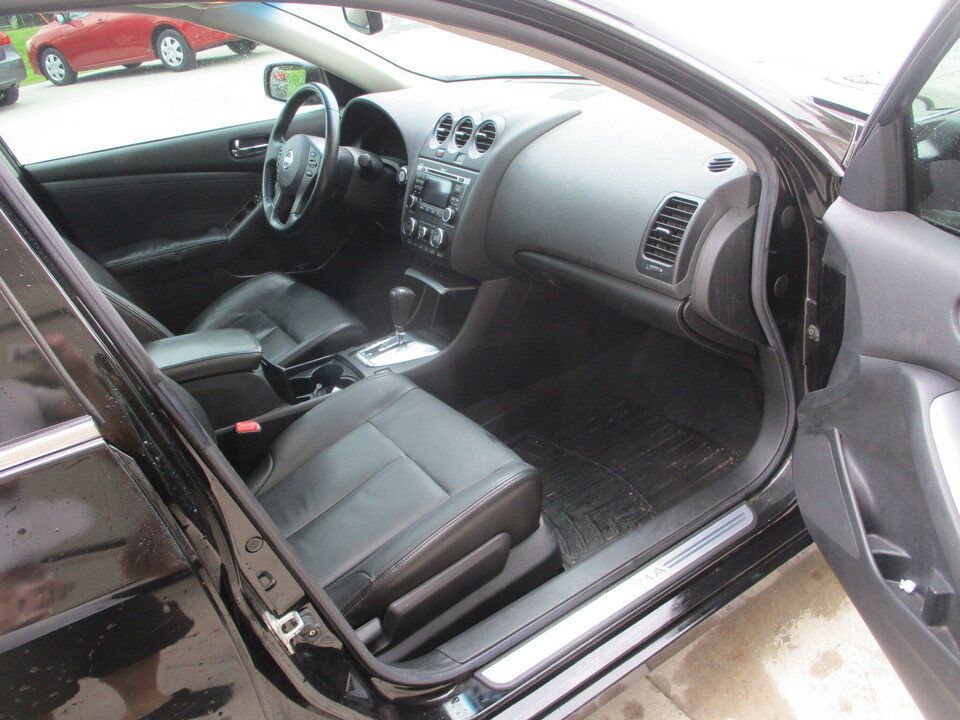 Used 2011 Nissan Altima 2.5 SL w/ 2.5SL Pkg FWD image 21