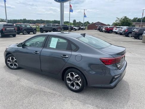 Used 2021 Kia Forte LXS FWD image 6