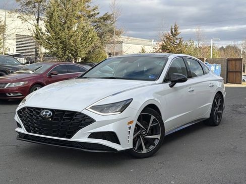 Used 2023 Hyundai Sonata SEL Plus image 1
