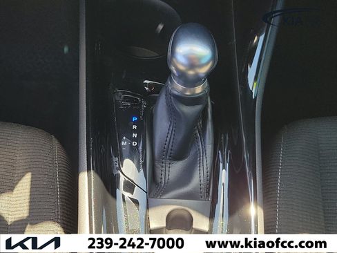 Used 2019 Toyota C-HR XLE FWD image 19