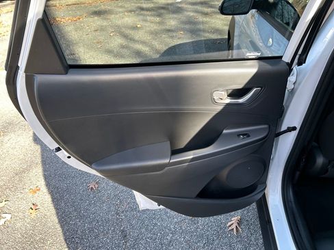 Used 2022 Hyundai Kona SEL w/ Convenience Package image 22