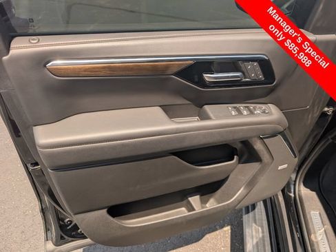 Used 2026 Chevrolet Suburban High Country AWD/4WD image 16
